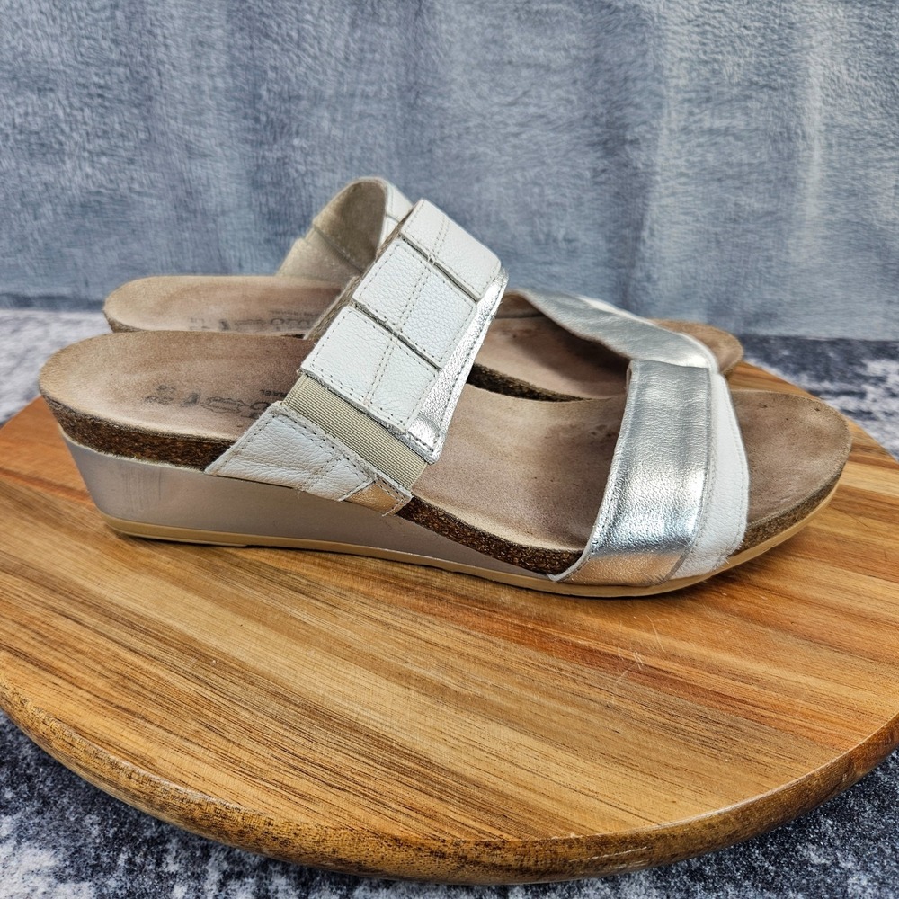 Naot Royalty Women's Soft White/Silver Leather Wedge Slide Sandals EU 39/US 8